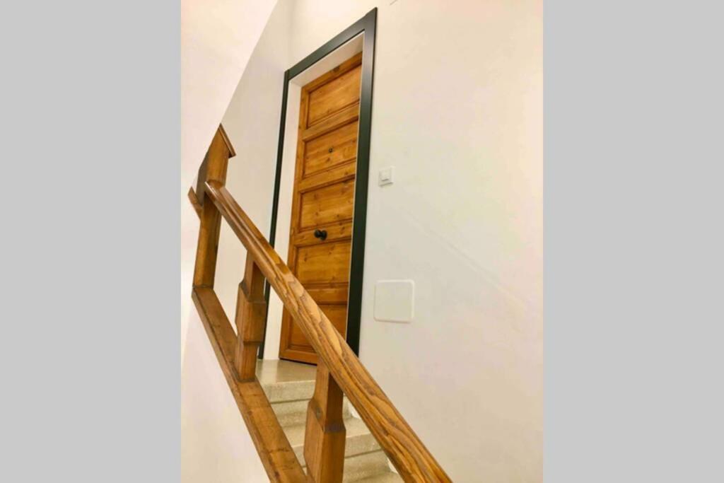 Loft De Diseno Con Balcon Figueres (Girona)